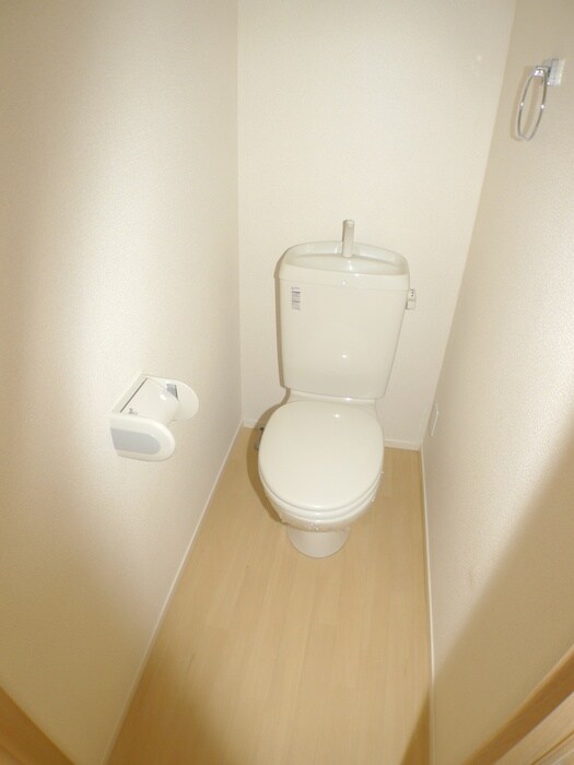 物件内観写真14　(トイレ)