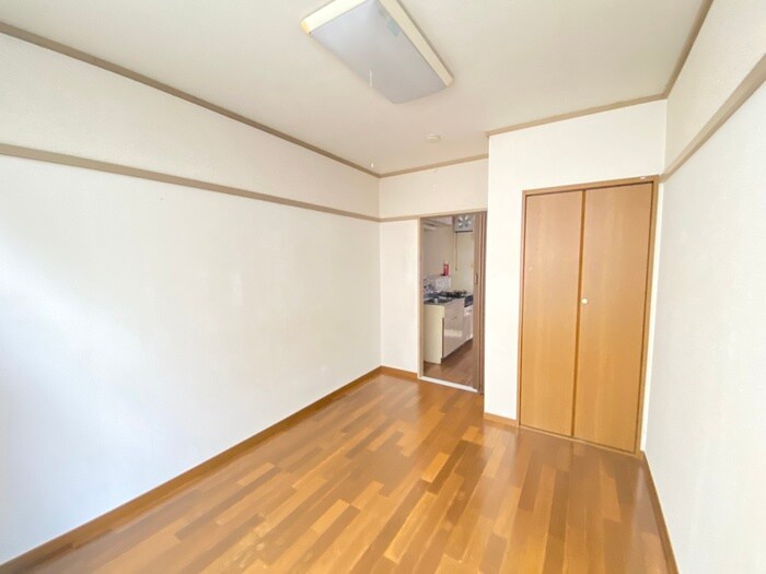 物件内観写真10　(居室)