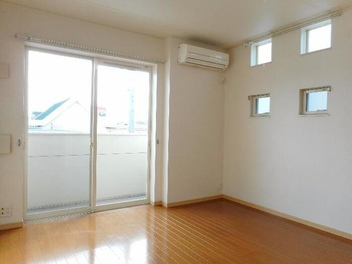 物件内観写真5　(居室)