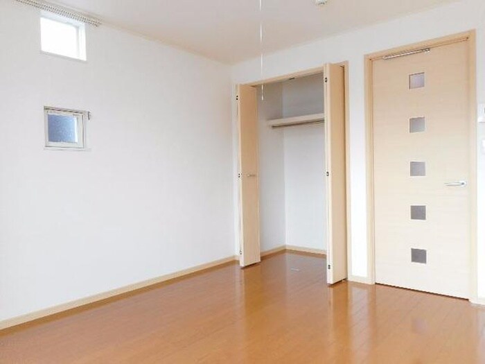 物件内観写真6　(居室)