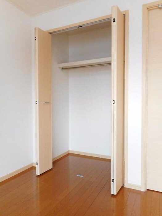 物件内観写真15　(収納)