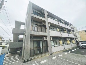 パークウエスト松波外観写真