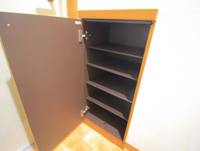 物件内観写真18　(靴箱)