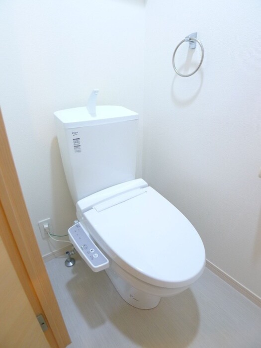 物件内観写真14　(トイレ)