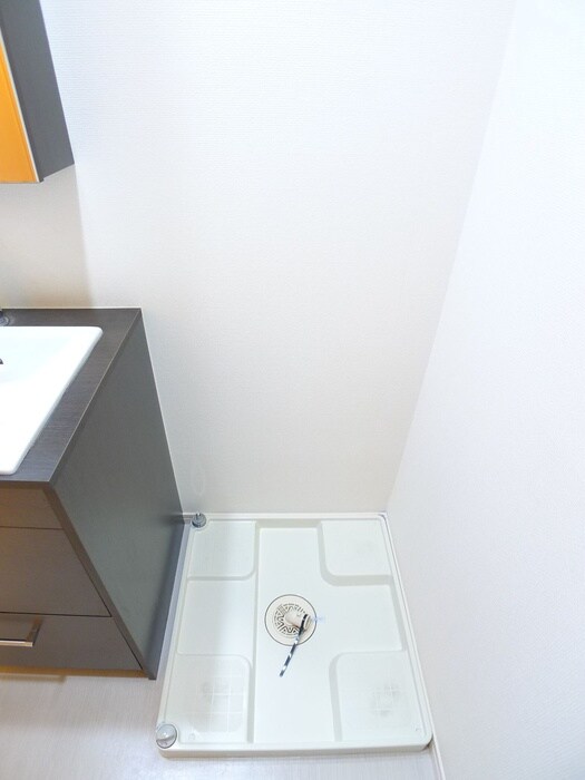 物件内観写真15　(洗濯機置場)