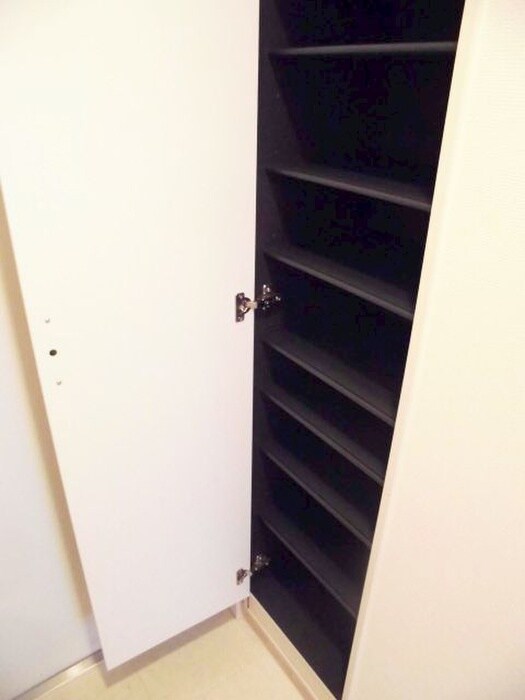 物件内観写真18　(靴箱)
