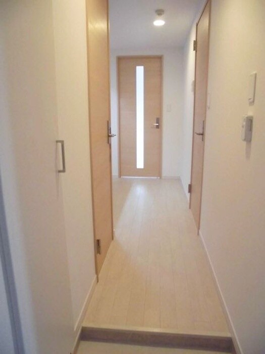 物件内観写真19　(廊下)