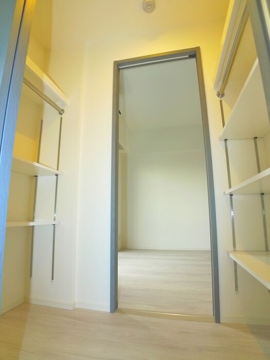 物件内観写真11　(収納)