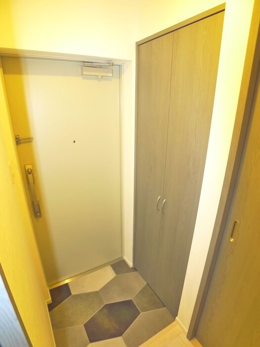 物件内観写真20　(玄関)