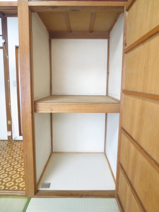 物件内観写真11　(収納)