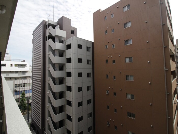 物件内観写真16　(室内からの展望)