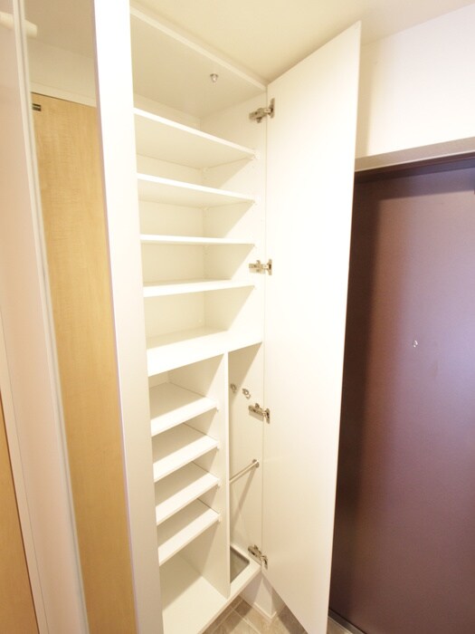 物件内観写真17　(靴箱)