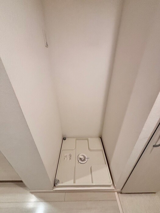 物件内観写真17　(洗濯機置場)