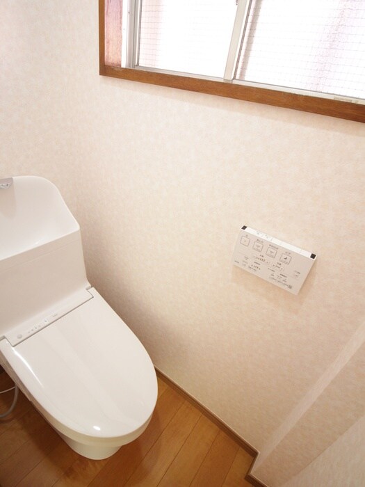 物件内観写真11　(トイレ)