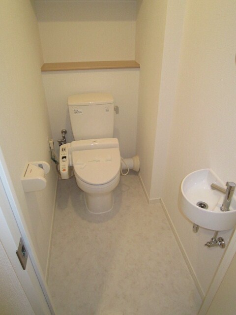 物件内観写真11　(トイレ)