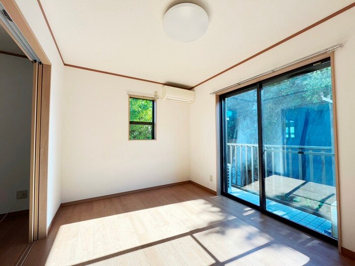 物件内観写真8　(居室)