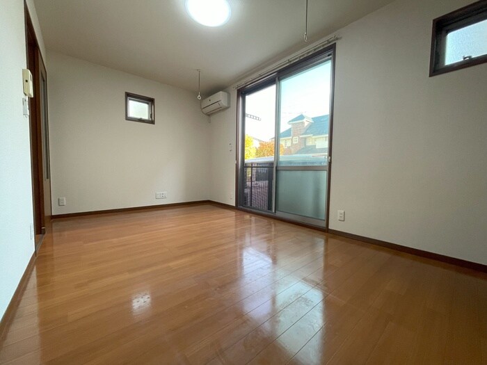 物件内観写真8　(居室)