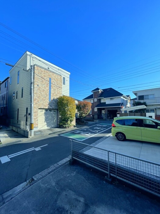 物件内観写真15　(室内からの展望)