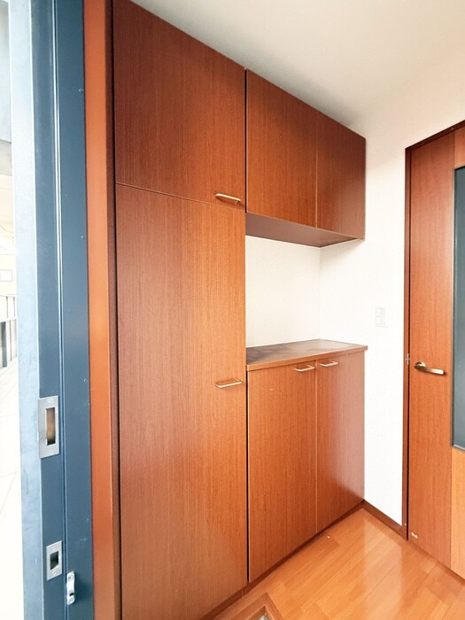 物件内観写真15　(靴箱)