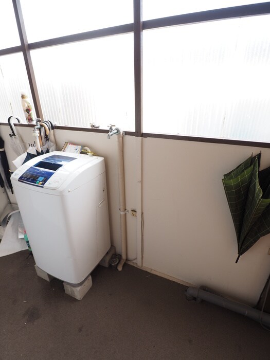物件内観写真13　(洗濯機置場)