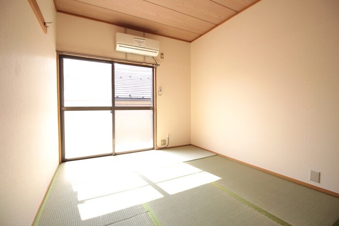 物件内観写真8　(居室)