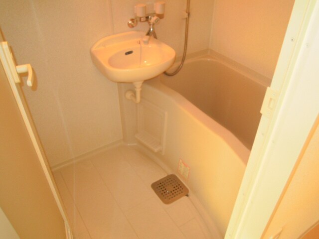 物件内観写真10　(バス／シャワールーム等)
