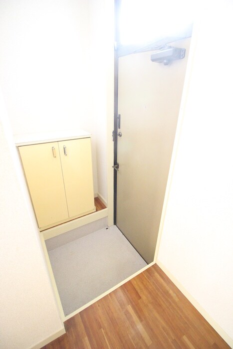 物件内観写真15　(玄関)