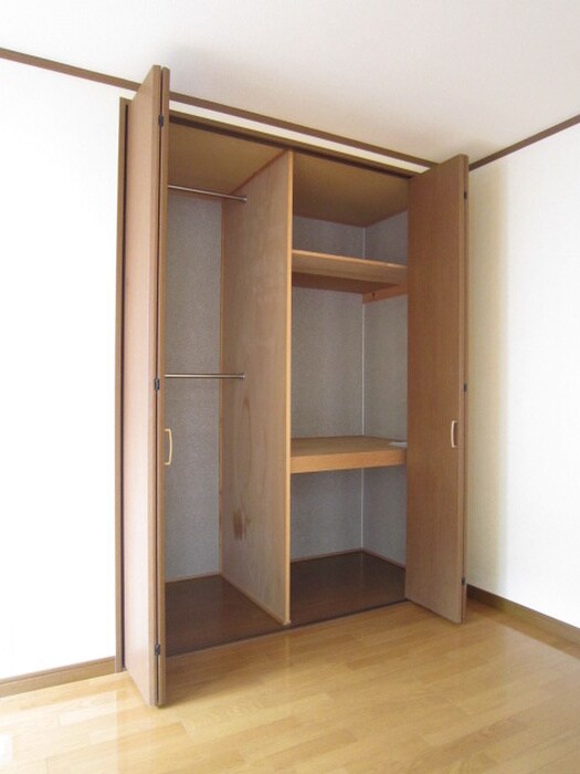 物件内観写真15　(収納)