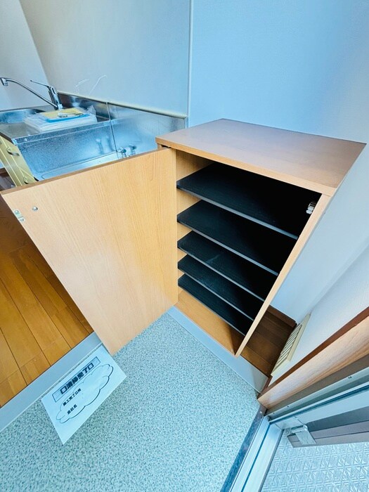 物件内観写真17　(靴箱)