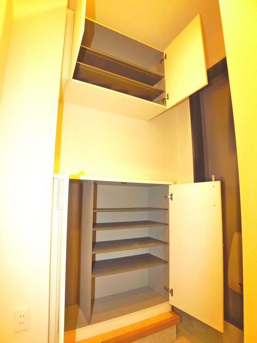 物件内観写真17　(靴箱)