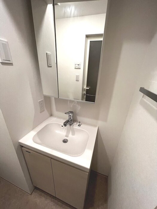 物件内観写真10　(洗面)