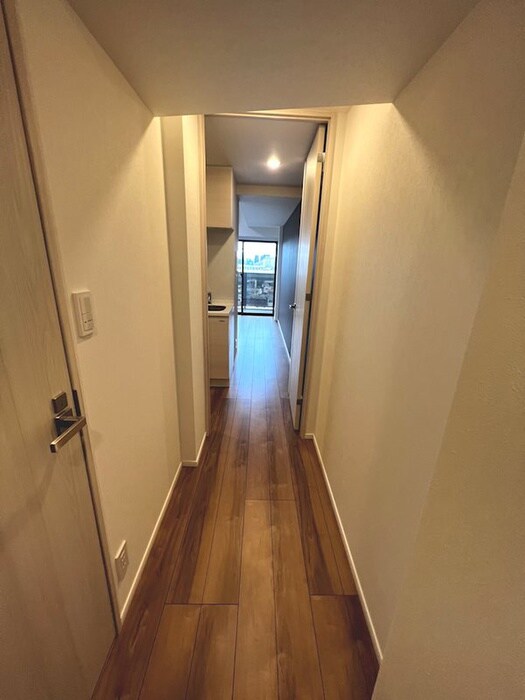 物件内観写真12　(廊下)