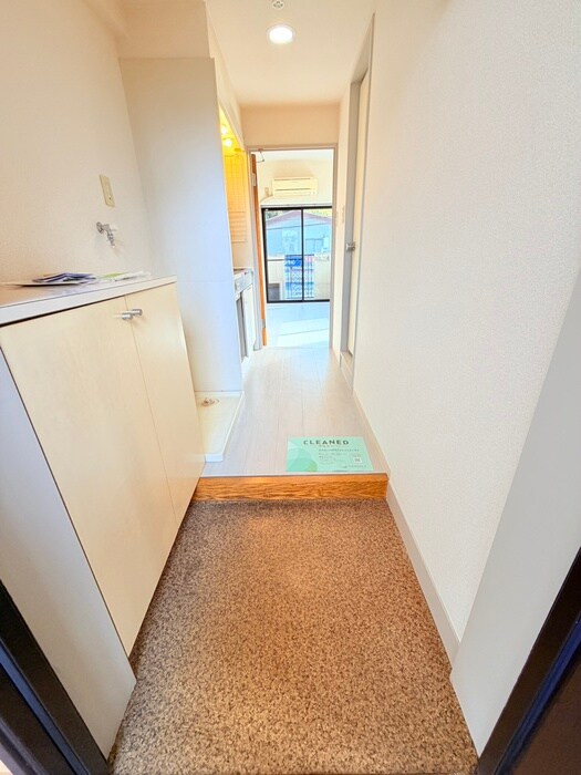 物件内観写真22　(玄関)