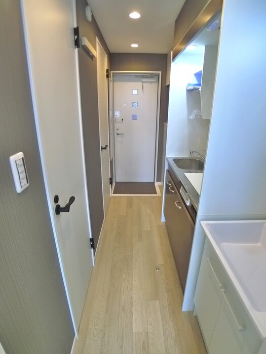 物件内観写真19　(廊下)