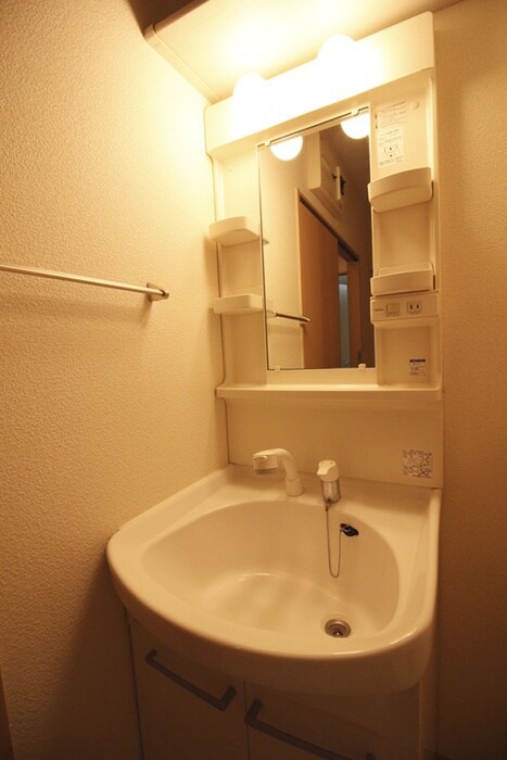 物件内観写真8　(洗面)