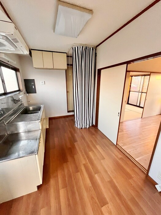 物件内観写真9　(居室)