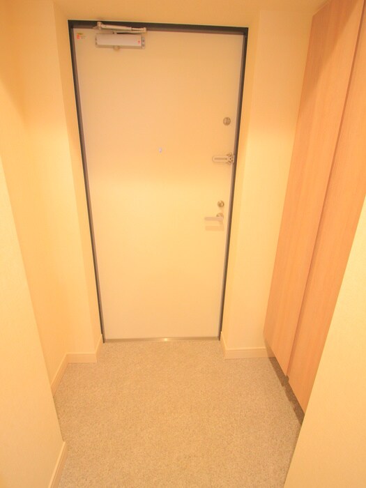物件内観写真21　(玄関)