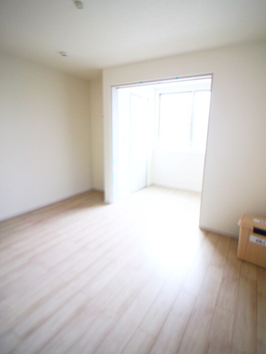 物件内観写真9　(室内からの展望)