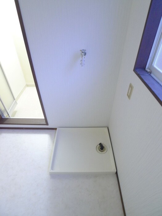 物件内観写真19　(洗濯機置場)