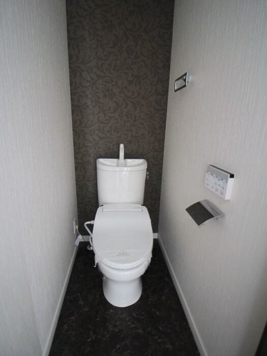 物件内観写真15　(トイレ)