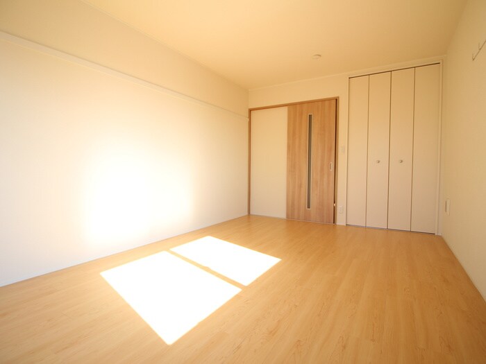 物件内観写真8　(内観写真)