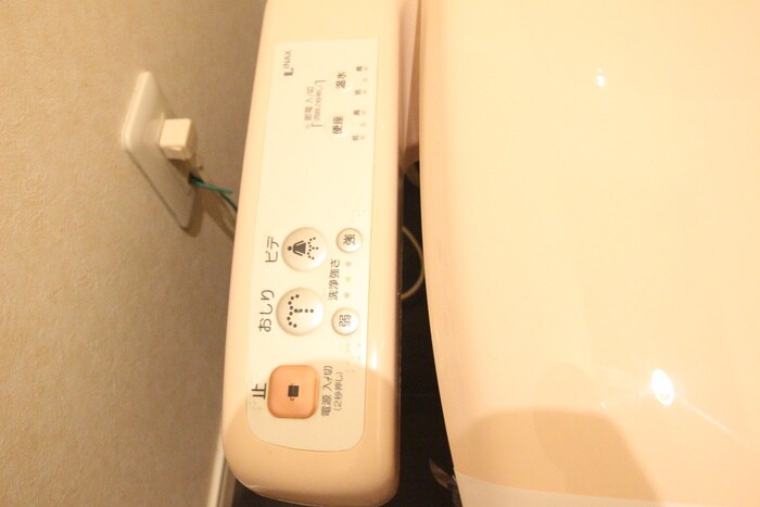 物件内観写真16　(トイレ)