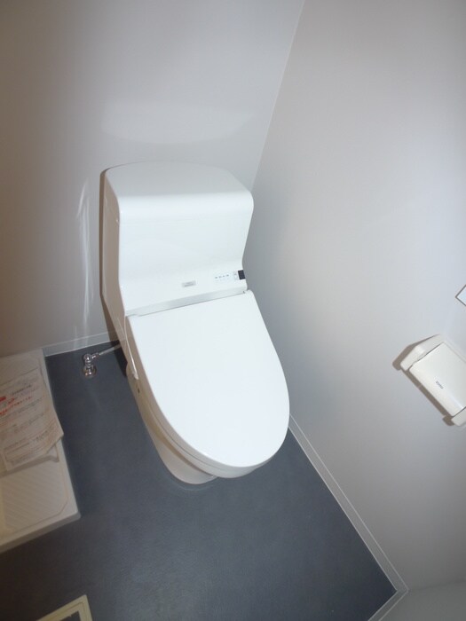 物件内観写真9　(トイレ)