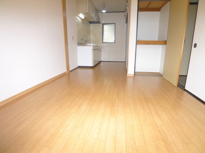 物件内観写真10　(居室)