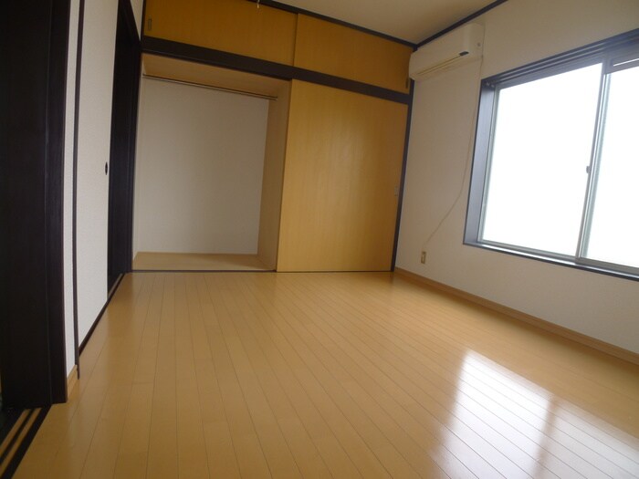 物件内観写真12　(居室)