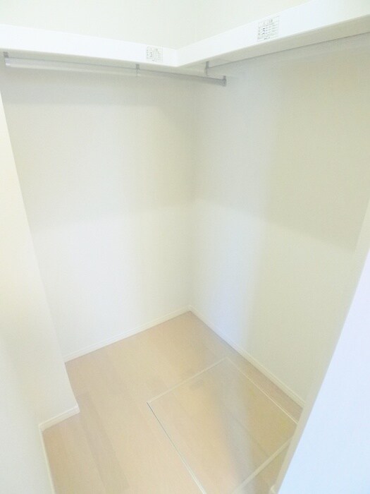 物件内観写真16　(収納)