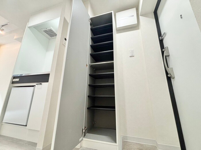 物件内観写真14　(靴箱)