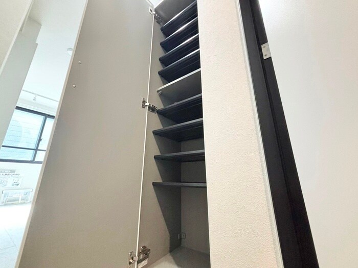 物件内観写真14　(靴箱)