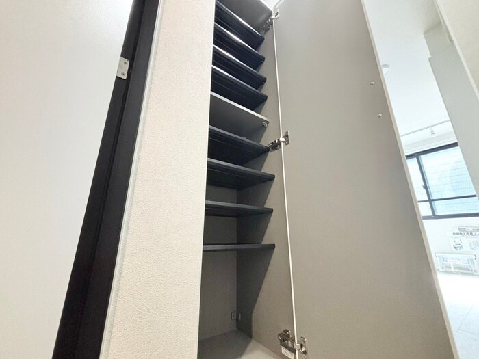 物件内観写真16　(靴箱)
