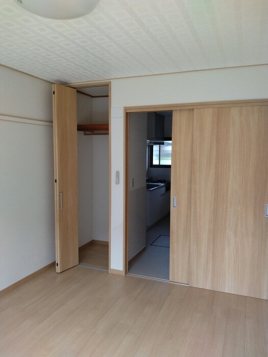 物件内観写真8　(居室)